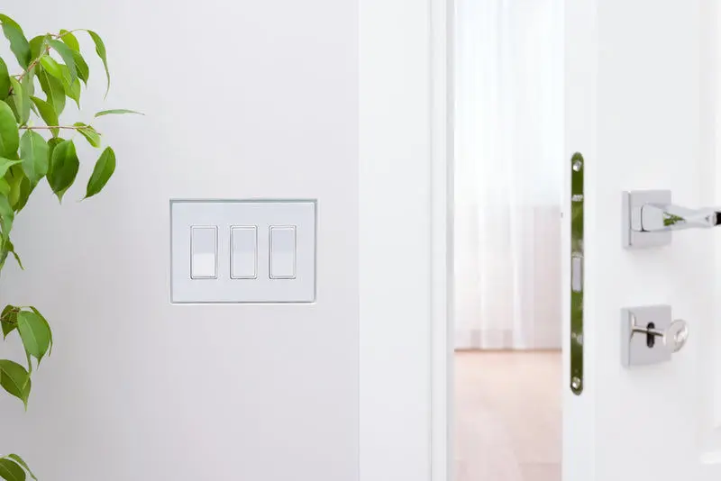Fittes - Drywall Receptacle Mount for 3 Gang Satin White