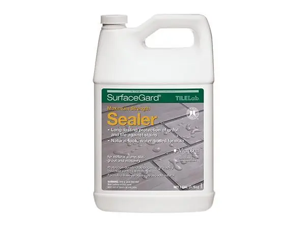 Custom Building Products - Grout and Tile Penetrating Sealer SurfaceGard 473 ml