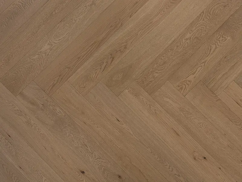 Vidar Engineered Hardwood European White Oak Herringbone Toffee Crunch Select 5" - 3/4"