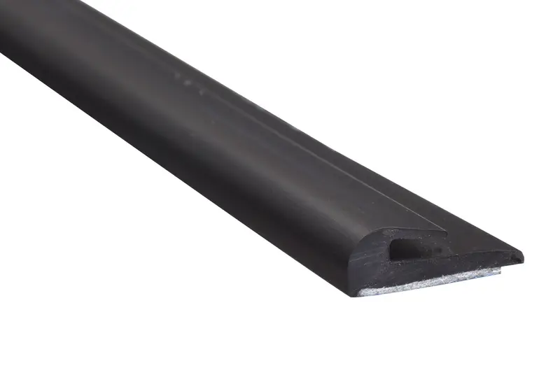 M-D PRO - Resilient Vinyl Cove Cap with Peel and Stick Back CC2050PS #ST045 Sand - 7/8" (22 mm) x 1/8" x 12'