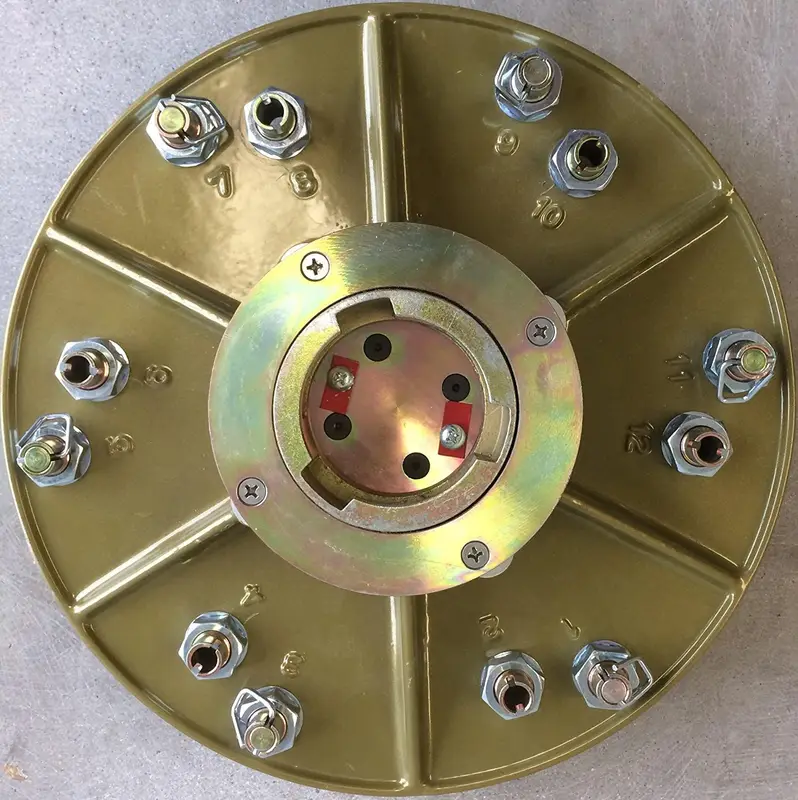 Pearl Abrasive - floor buffing machine accessory 15" Hexpin® Hexplates™ with SuperClutch™ and 6 carbides