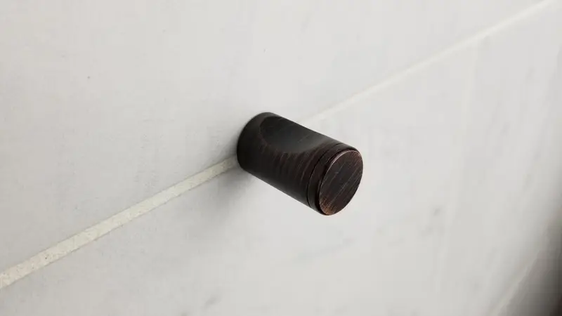 TileWare - Thumb Hook Promessa Series Oil Rub Bronze Contemporary