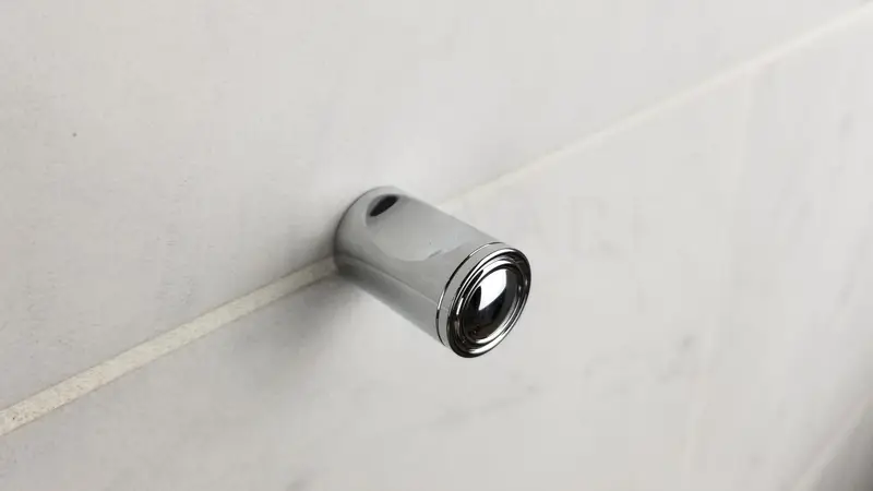 TileWare - Thumb Hook Promessa Series Polished Chrome Traditional